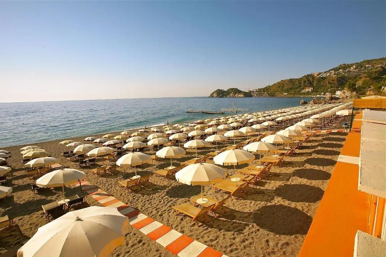 Hotel Caparena Таормина