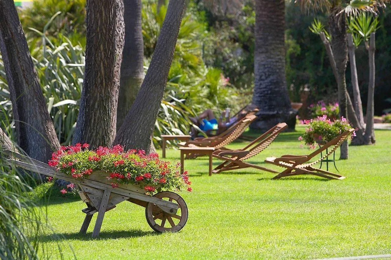 Hotel Caparena Таормина Италия