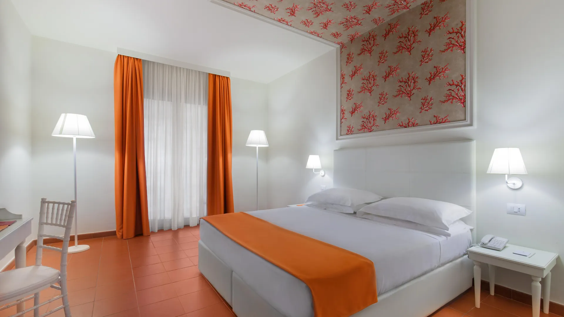 Hotel Caparena Taormina 4*,